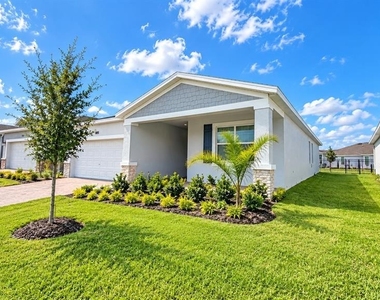 5224 Dagenham Drive - Photo Thumbnail 2