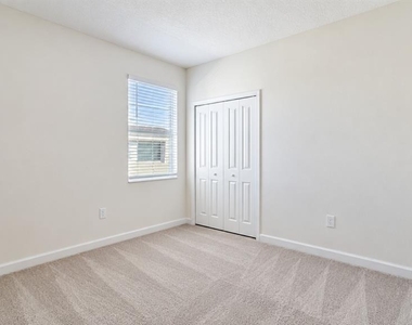 5224 Dagenham Drive - Photo Thumbnail 22