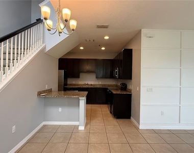 2381 Seven Oaks Drive - Photo Thumbnail 10