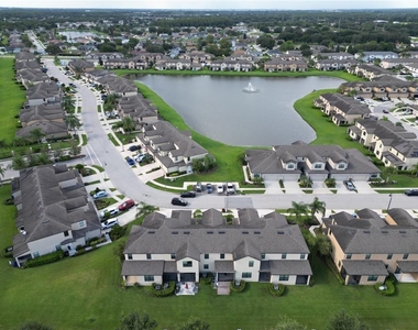 2381 Seven Oaks Drive - Photo Thumbnail 21