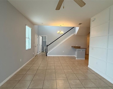 2381 Seven Oaks Drive - Photo Thumbnail 3