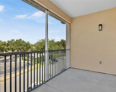 6412 Queens Borough Avenue - Photo Thumbnail 23