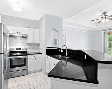 6412 Queens Borough Avenue - Photo Thumbnail 12