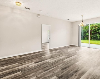 251 Grouper Court - Photo Thumbnail 6