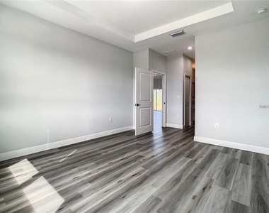 14683 Ingraham Boulevard - Photo Thumbnail 5