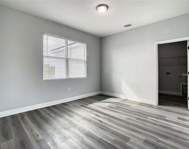 14683 Ingraham Boulevard - Photo Thumbnail 3
