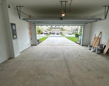 12431 Shipwatch Street - Photo Thumbnail 10