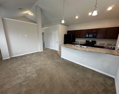 13201 Granger Ave - Photo Thumbnail 4