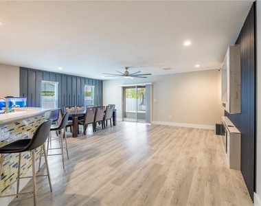 2942 Fieldwood Circle - Photo Thumbnail 4