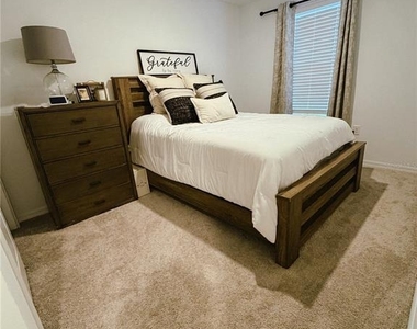 2966 Canary Avenue - Photo Thumbnail 10