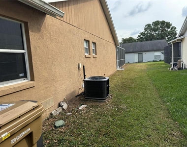 7808 Laurel Oak Lane - Photo Thumbnail 23