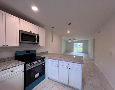 5317 Curry Ford Road - Photo Thumbnail 12