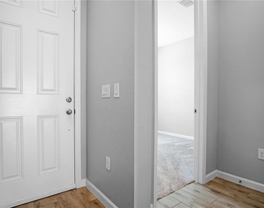 183 Arlington Square Court - Photo Thumbnail 26