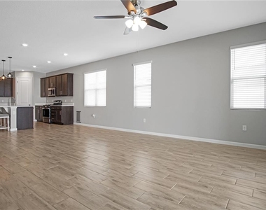 183 Arlington Square Court - Photo Thumbnail 8
