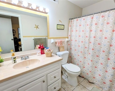 19 Lamplight Lane - Photo Thumbnail 7
