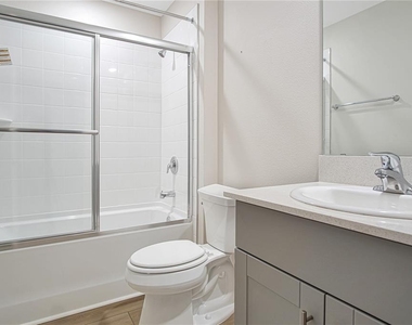 3889 Geranium Avenue - Photo Thumbnail 24
