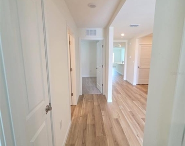 4631 Sw 88th Place - Photo Thumbnail 30