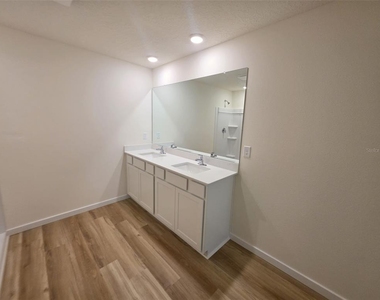 4631 Sw 88th Place - Photo Thumbnail 63