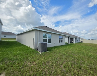 4631 Sw 88th Place - Photo Thumbnail 9