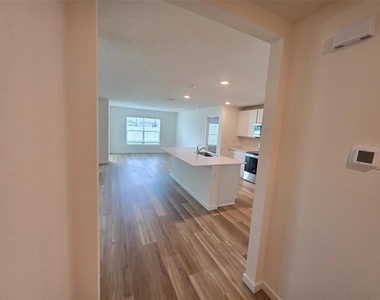 4631 Sw 88th Place - Photo Thumbnail 33