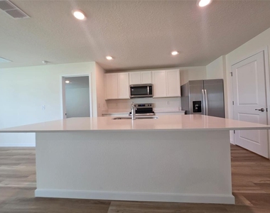 4631 Sw 88th Place - Photo Thumbnail 35