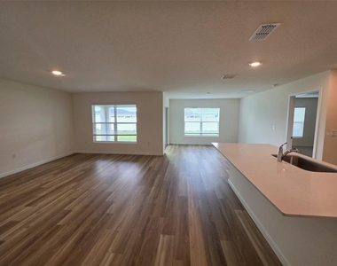 4631 Sw 88th Place - Photo Thumbnail 49