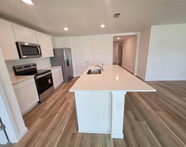 4631 Sw 88th Place - Photo Thumbnail 39