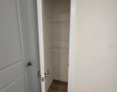 4631 Sw 88th Place - Photo Thumbnail 31