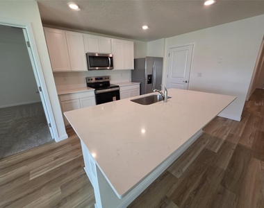 4631 Sw 88th Place - Photo Thumbnail 37