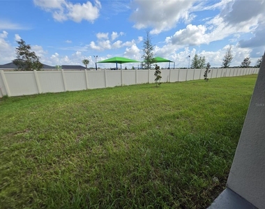 4631 Sw 88th Place - Photo Thumbnail 13