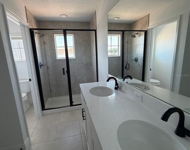 7163 Sw 56th Place - Photo Thumbnail 7