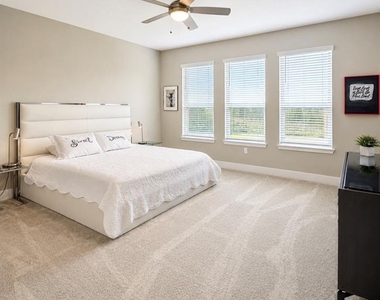 4434 Sw 54th Terrace - Photo Thumbnail 6
