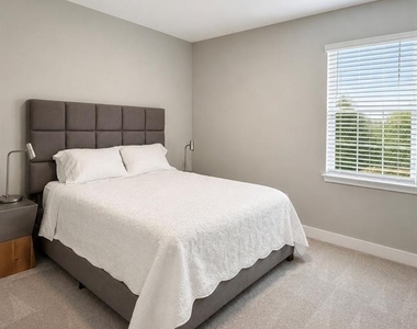 4434 Sw 54th Terrace - Photo Thumbnail 10