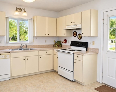 6322 Sw 106th Place - Photo Thumbnail 2