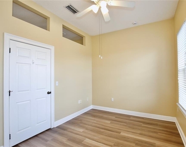 1459 Lake Baldwin Lane - Photo Thumbnail 10