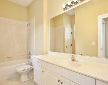 1459 Lake Baldwin Lane - Photo Thumbnail 12