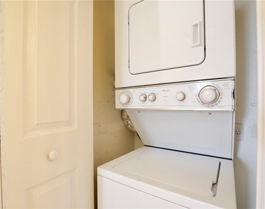 1459 Lake Baldwin Lane - Photo Thumbnail 13