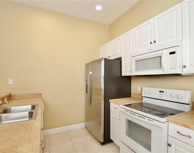 1459 Lake Baldwin Lane - Photo Thumbnail 5