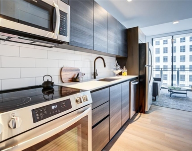 435 N Orange Avenue - Photo Thumbnail 27