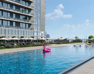 435 N Orange Avenue - Photo Thumbnail 11