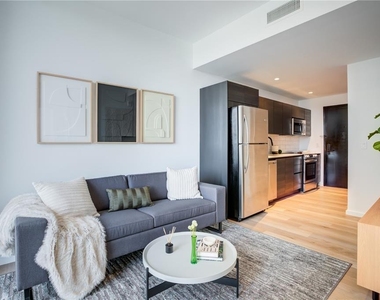 435 N Orange Avenue - Photo Thumbnail 26