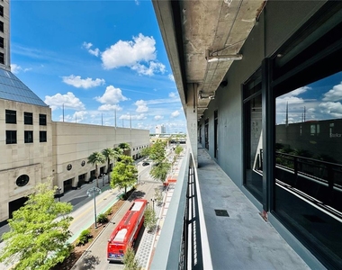 435 N Orange Avenue - Photo Thumbnail 49