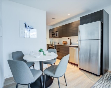 435 N Orange Avenue - Photo Thumbnail 30