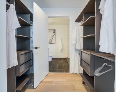 435 N Orange Avenue - Photo Thumbnail 31