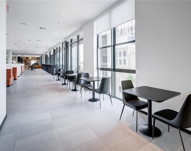 435 N Orange Avenue - Photo Thumbnail 48