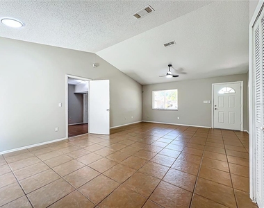 13868 Lena Street - Photo Thumbnail 12