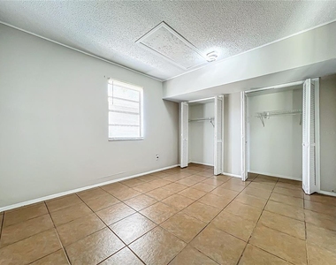 13868 Lena Street - Photo Thumbnail 13