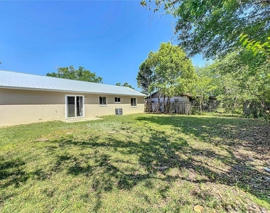 13868 Lena Street - Photo Thumbnail 22