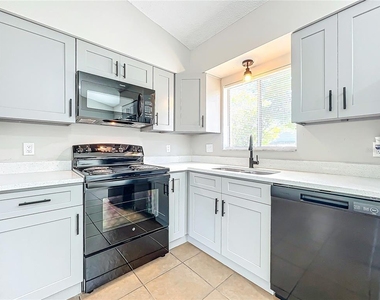 13868 Lena Street - Photo Thumbnail 1