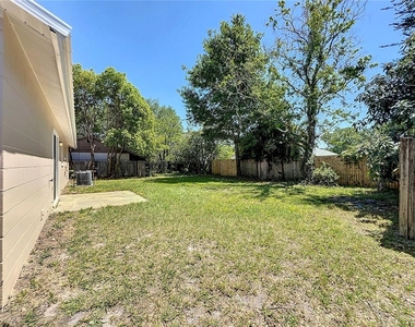 13868 Lena Street - Photo Thumbnail 21